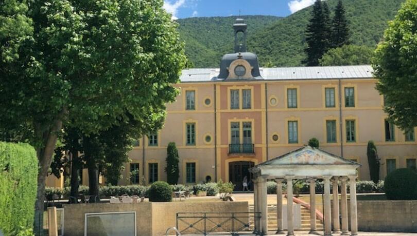 CHATEAU